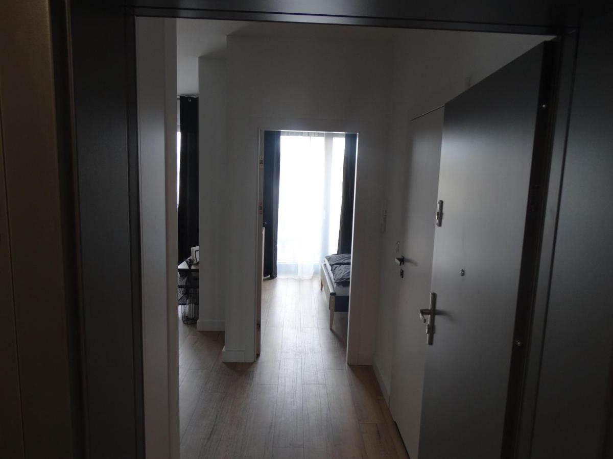 Black&White Apartment Bis - Male Garbary 8 Познан Екстериор снимка